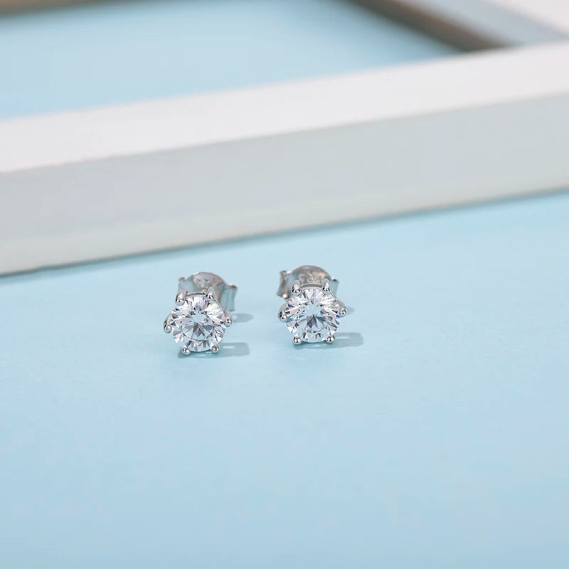 Dazzling Moissanite Earrings 925 Sterling Silver Trendy Cute Snowflake Stud Earrings for Women Fine Jewelry