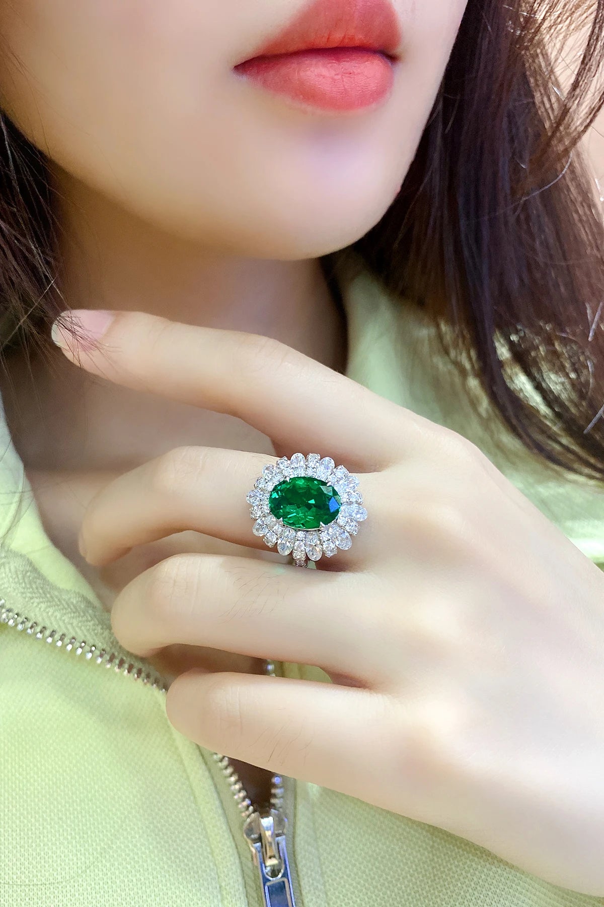 Luxury 925 Sterling Silver  Lab Grown 4ct  Emerald Cocktail Weddings Engagement Ring