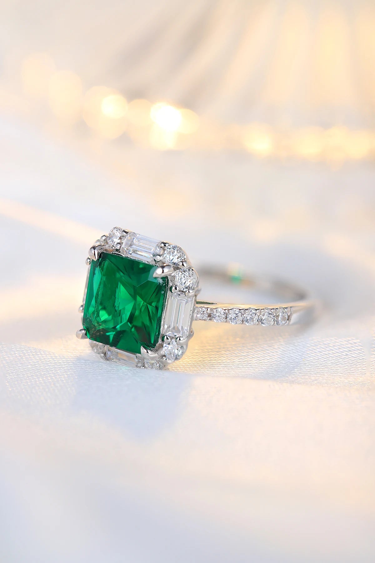 Lab Grown Emerald Gemstone Hydrothermal Columbian Emerald Woman Ring 925 Sterling Silver