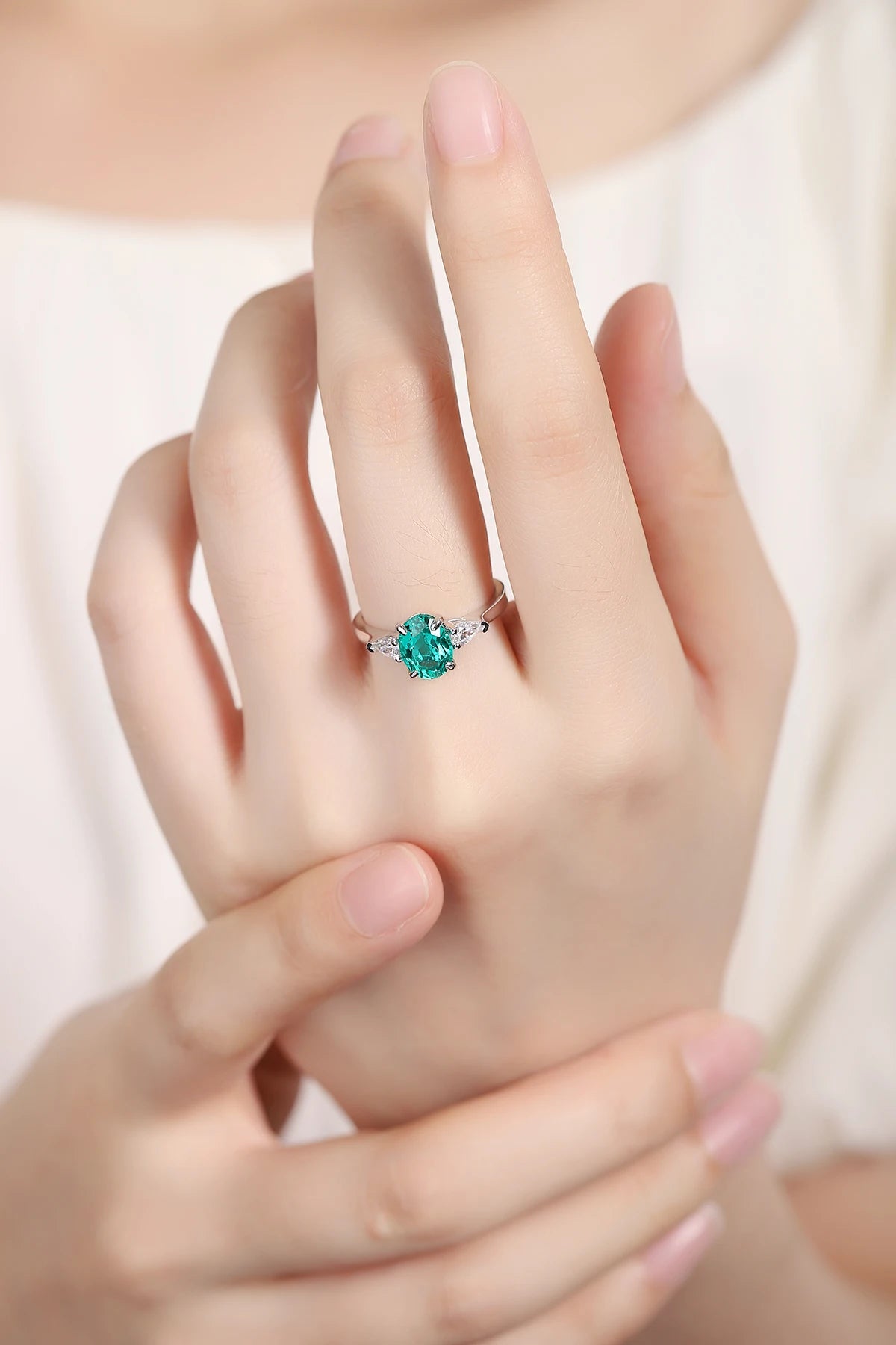 2025 Trending Lab Gemstone Ring 925 Sterling Sliver Lab Created Emerald Ring for Women