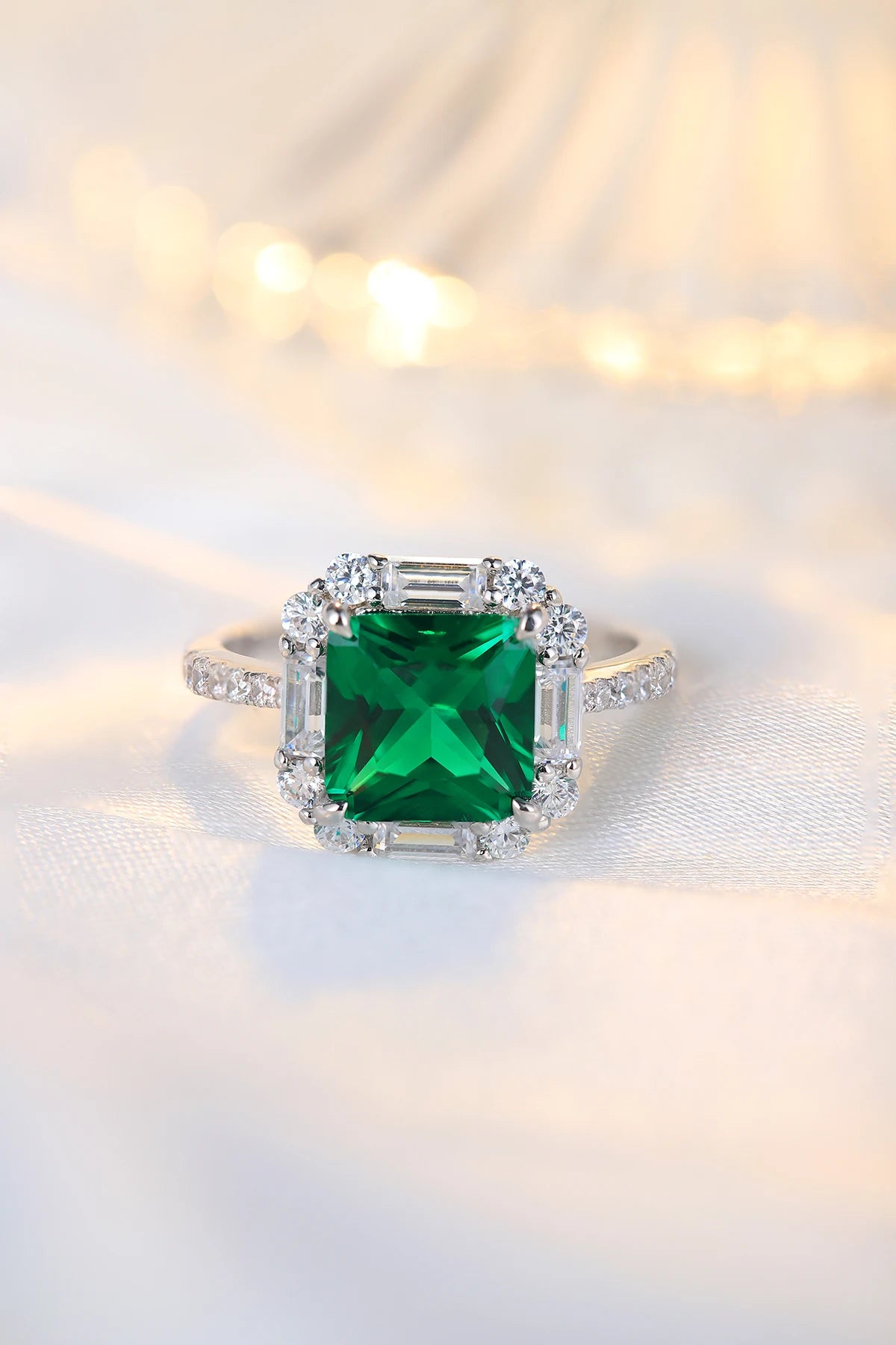 Lab Grown Emerald Gemstone Hydrothermal Columbian Emerald Woman Ring 925 Sterling Silver